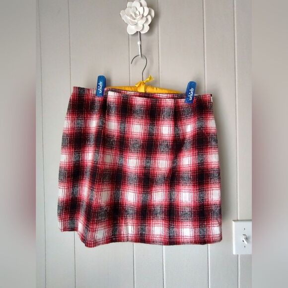 Islis Red Black Wool Plaid Mini Skirt Fully Lined. XL NWT - Picture 3 of 7